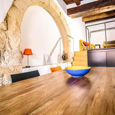 Apartment Scuderie Reali - Loft In Castello, Old Town *