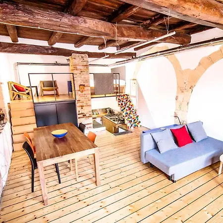 Scuderie Reali - Loft In Castello, Old Town Cagliari