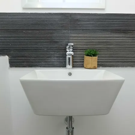 Scuderie Reali - Loft In Castello, Old Town Кальяри