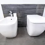 Scuderie Reali - Loft In Castello, Old Town Apartamento *