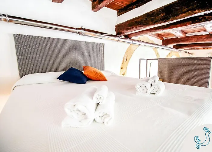 Daire Scuderie Reali - Loft In Castello, Old Town *