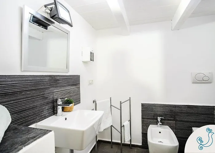Scuderie Reali - Loft In Castello, Old Town * Cagliari